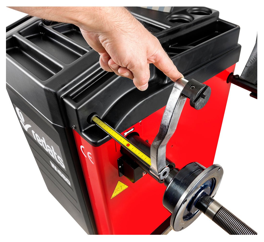 REDATS W - 680 automaatne rattatasakaalustaja 10–24″ - Ostuklikk